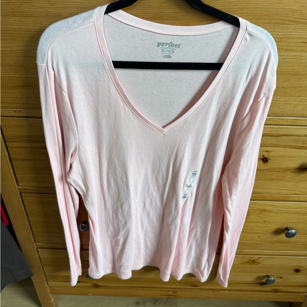 Old Navy Fitted Pink Long Sleeve Tee